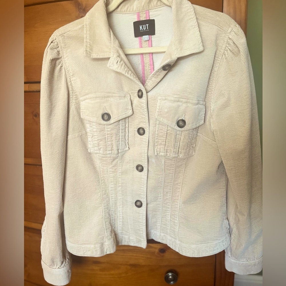 Kut from the Kloth Cream Jean Jacket Fitted Lightweight